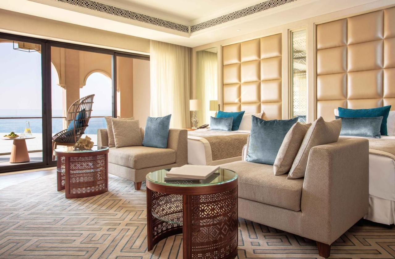 Royal Saray Resort Манама Экстерьер фото A suite at Jumeirah Atlantis